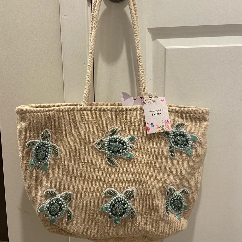 *NWT* Beaded Turtle Beach Tote